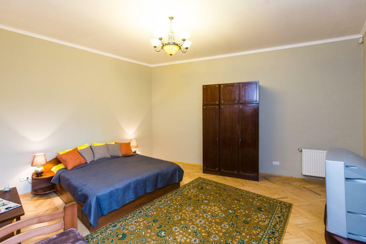 Apartments On Sholom Aleichem Та Ще Варіант Поруч Lviv Exteriör bild