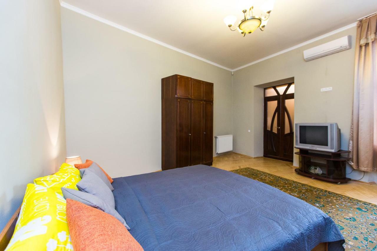 Apartments On Sholom Aleichem Та Ще Варіант Поруч Lviv Exteriör bild