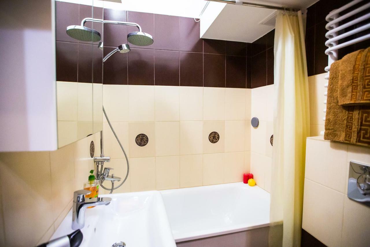 Apartments On Sholom Aleichem Та Ще Варіант Поруч Lviv Exteriör bild