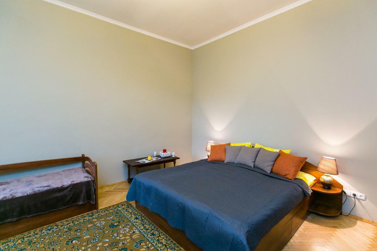 Apartments On Sholom Aleichem Та Ще Варіант Поруч Lviv Exteriör bild