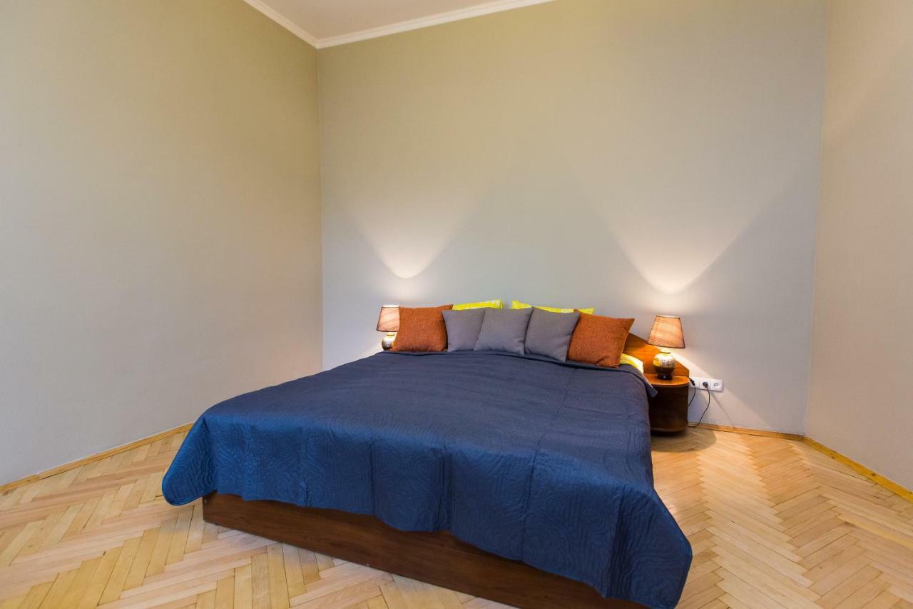 Apartments On Sholom Aleichem Та Ще Варіант Поруч Lviv Exteriör bild