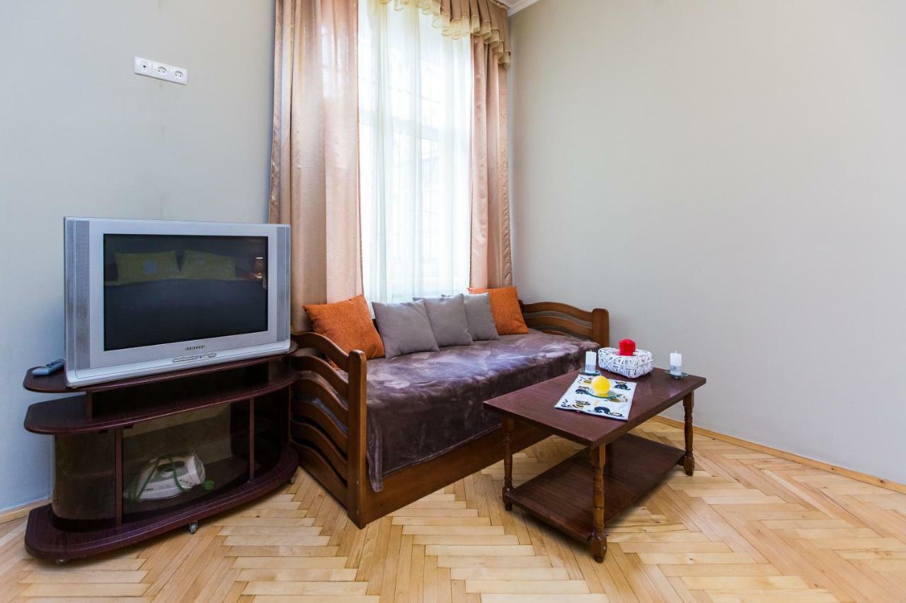 Apartments On Sholom Aleichem Та Ще Варіант Поруч Lviv Exteriör bild